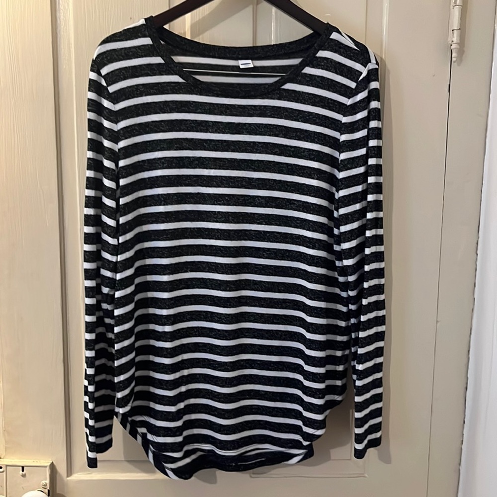 Old Navy sweater